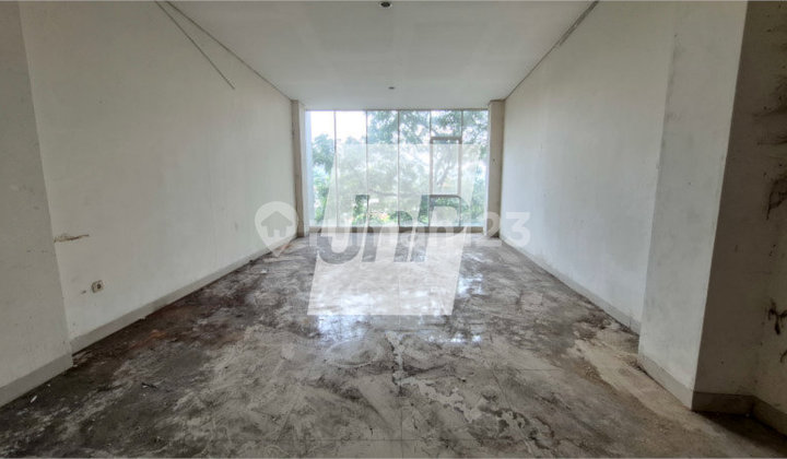 3-Story Shop House on Main Road Buah Batu 2-Way 2
