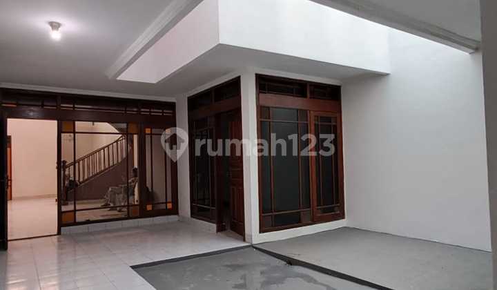 Di Sewakan Rumah Terawat Sayap Suryalaya - Bkr Di Sewakan Rumah Terawat Sayap Suryalaya - Bkr