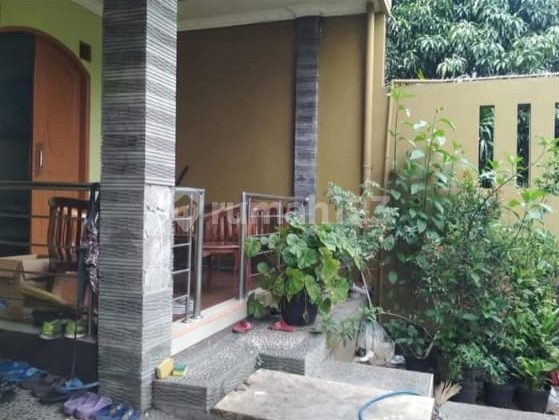 Ready-to-Live House in Antapani Bandung 2