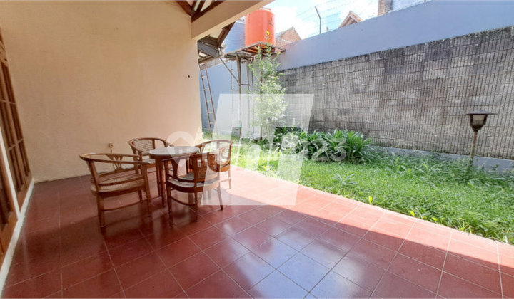 Rumah 4 Kamar Tidur di Cisitu, Dago 2