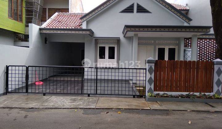 Best offer sewa rumah kantor siap huni kondisi bersih Senopati  1