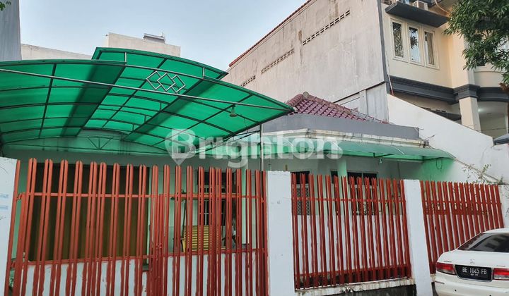 RUMAH KEMAYORAN - JAKARTA PUSAT RUMAH KEMAYORAN - JAKARTA PUSAT