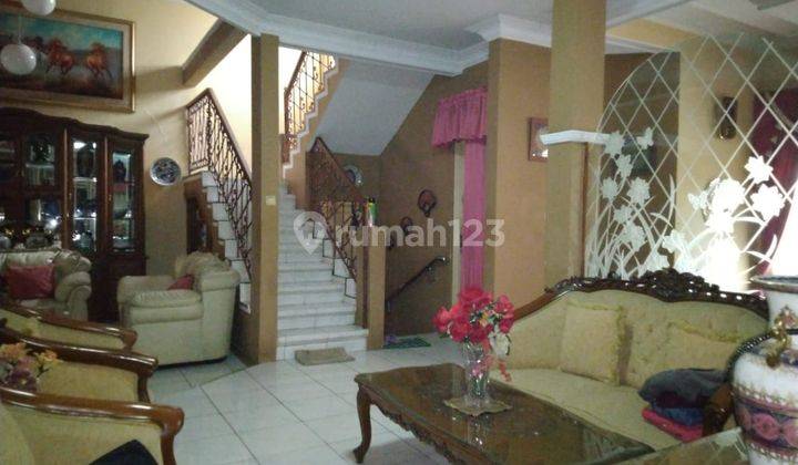 Dijual Rumah Teduh di Kawasan Exclusive Selangkah Ke Jalan Soetta 2