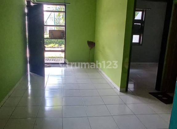 Dijual Rumah Depan Lapangan Tennis di Sari Bunga Bakung Residence 2