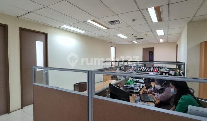 FOR SALE OFFICE SPACE 351M2 FURNISHED IN MENARA ERA SENEN JAKPUS