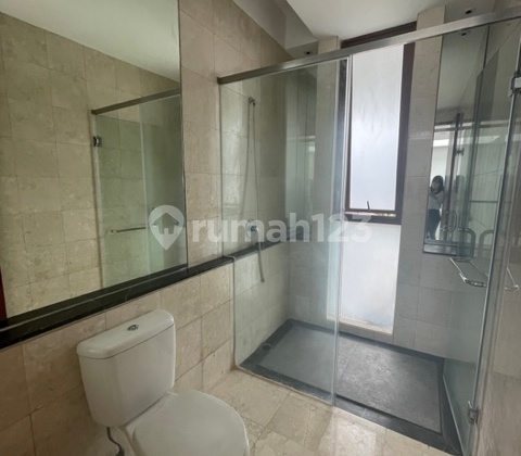 Disewakan Rumah di Senopati Area Jakarta Selatan 17