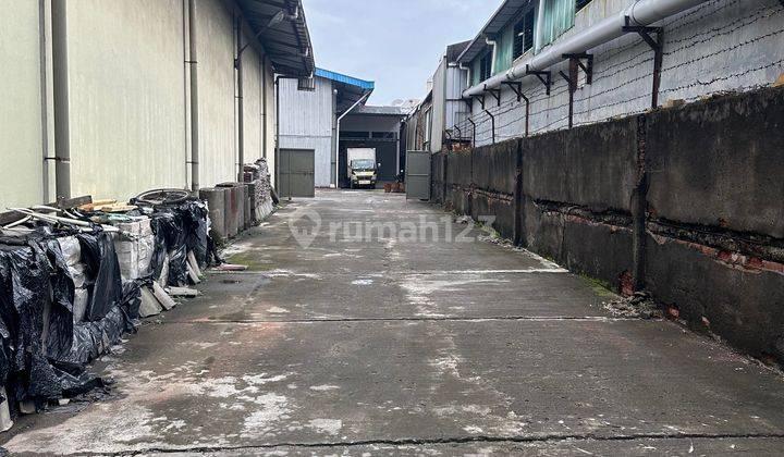 Disewakan gudang di kapuk kamal bebas banjir  1