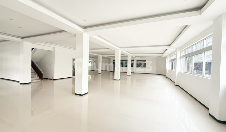 DISEWA GEDUNG 4 LANTAI NEWLY RENOVATED DI GUNUNG SAHARI JAKPUS 