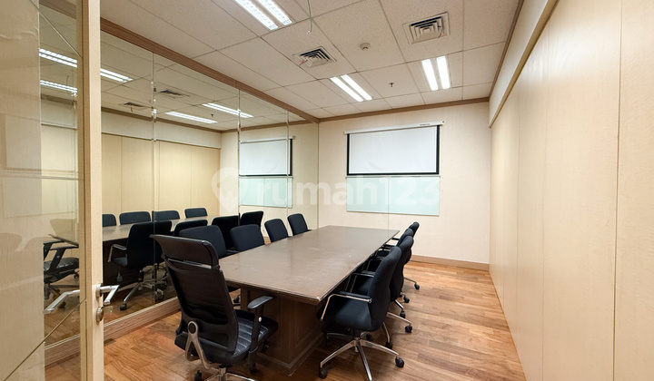 FOR RENT OFFICE SPACE EQUITY SIZE 550M2 FURNISHED SCBD FOR RENT OFFICE SPACE EQUITY SIZE 550M2 FURNISHED SCBD