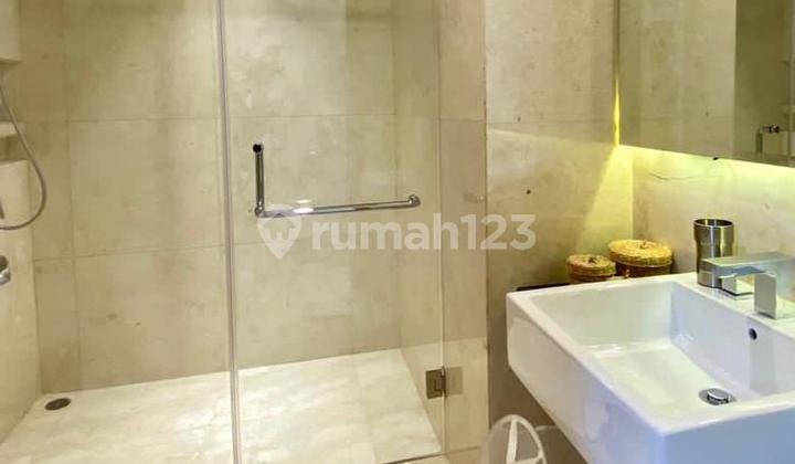 FOR RENT CAPITOL SUITES APARTMENT 3BR KWITANG CENTRAL JAKARTA