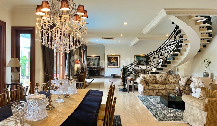 DIJUAL RUMAH MEWAH WIDYA CHANDRA 709M2 SCBD JARANG ADA