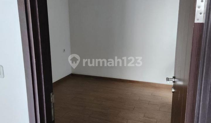 DIJUAL RUMAH 2 LANTAI DI SUVARNA SUTRA CIKUPA 2