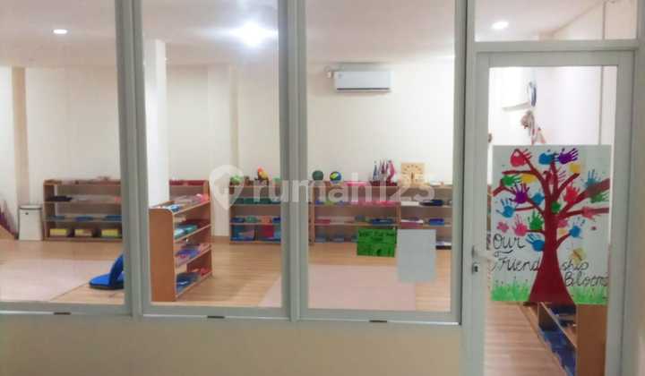 FOR RENT 2-STORY BUILDING IN SETIABUDI, KUNINGAN, SOUTH JAKARTA
