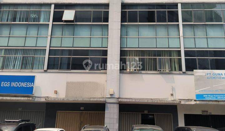Sewa Ruko Gandeng 4 Lantai Mega Glodok Kemayoran, Lokasi Ramai  1