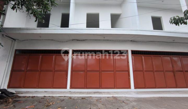 3 Units of Row Shophouses in Plumpang Semper - Busy & Promising Location