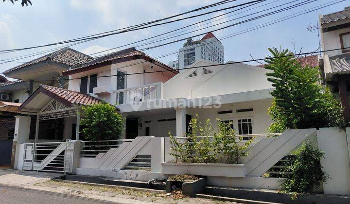 Rumah Cocok untuk usaha dan kantor di Tebet Jakarta Selatan 1