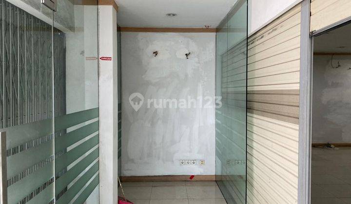 Disewa Gedung Kantor di Jl Melawai Raya Kby. Baru Jakarta Selatan 10