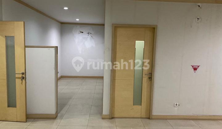 Disewa Gedung Kantor di Jl Melawai Raya Kby. Baru Jakarta Selatan 18