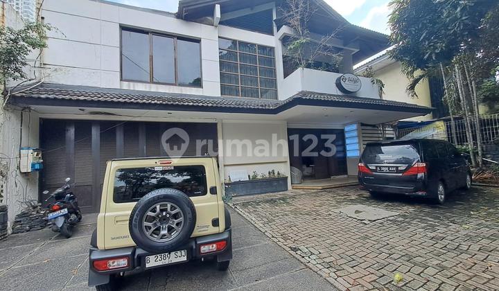 Disewa Rumah Usaha Gandaria City, Strategis & Luas