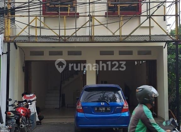 For Lease: Adjacent Shophouses – Bangka, Mampang Prapatan For Lease: Adjacent Shophouses – Bangka, Mampang Prapatan