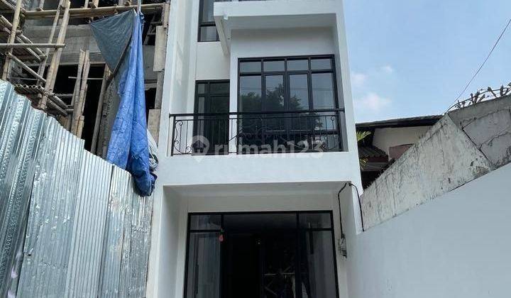 Ruko 4 Lantai di Rawamangun, Ada Lift Dan Parkir Luas 1