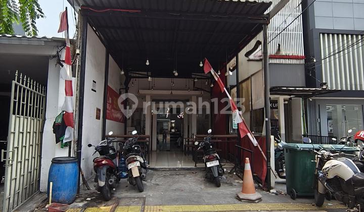 Disewakan Ruko 3 Lantai + Rooftop di Tebet Raya