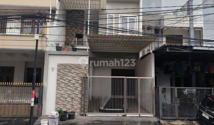 Disewakan Rumah 3½ Lantai Di Kelapa Gading Dengan 10 Kt 1