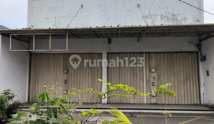 For Rent: Adjacent Shop House Ex-Indomaret Tipar Cakung, Spacious Parking 2