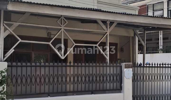 Disewakan Rumah 2 Lantai Strategis Johar Baru, Jakarta Pusat Disewakan Rumah 2 Lantai Strategis Johar Baru, Jakarta Pusat