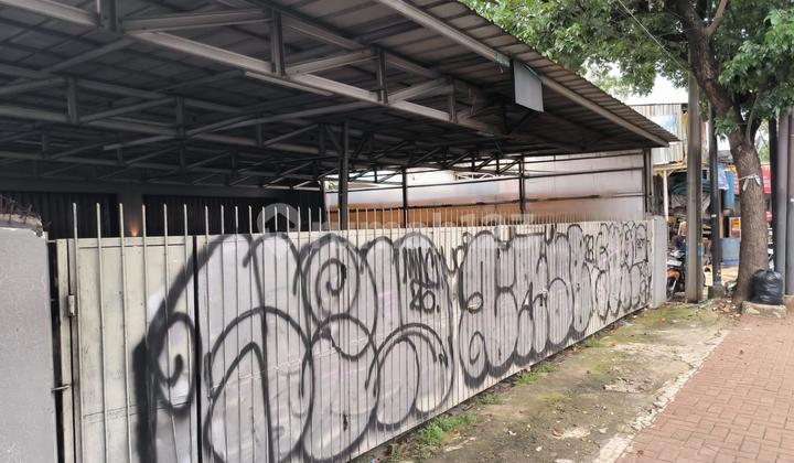 Three-Unit Shophouse for Rent - West Pejaten, Pasar Minggu 2