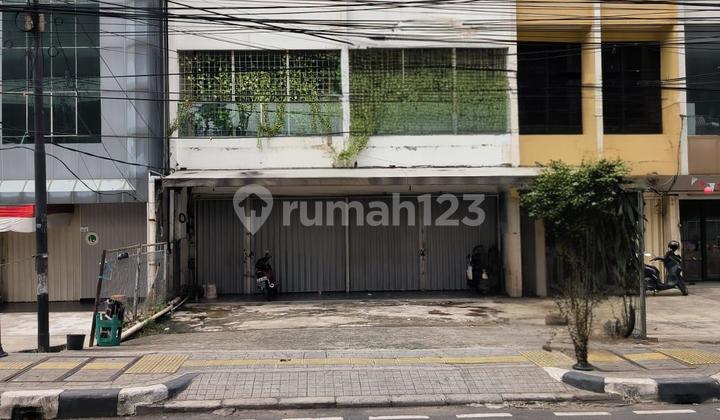 For Rent: Twin Shophouse 2 – West Cilandak 2