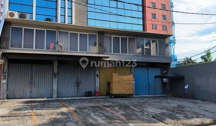 Disewakan Ruko Strategis 4 Lantai Di Pos Pengumben 1