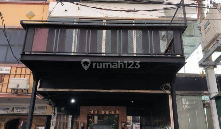 Disewakan Ruko Gandeng 3,5 Lantai Strategis Di Jalan Tebet Raya 2