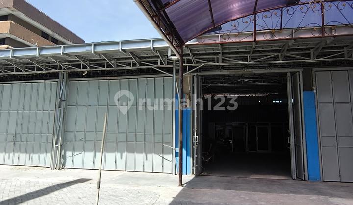 Disewakan Ruko Gandeng 3 - Cawang, Jakarta Timur Disewakan Ruko Gandeng 3 - Cawang, Jakarta Timur