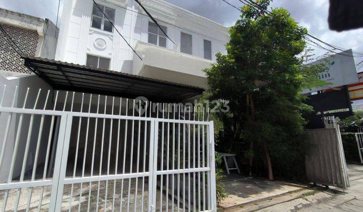 Disewakan Ruko 3 Lantai Tebet Utara Dalam, Lokasi Strategis 1