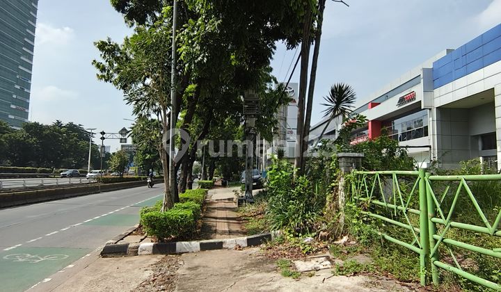 Dijual Gedung Ex. Dealer Strategis Di Slipi, Jakarta Barat