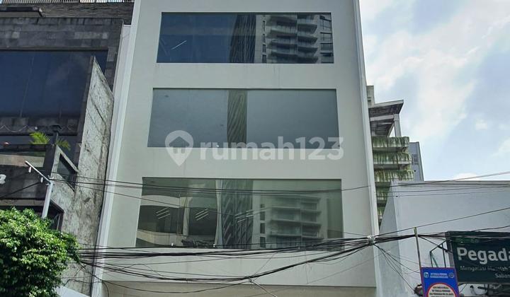 Disewakan Ruko Gandeng – Jalan H. Agus Salim, Menteng