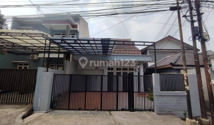 Rumah Luas Dan Strategis Area Mampang Prapatan Jakarta Selatan 1