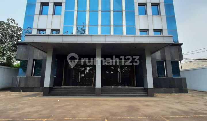 Gedung Siap Pakai Di Kawasan Bisnis Tendean, Lokasi Strategis