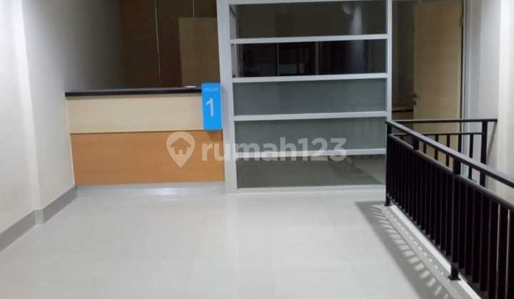 Ready-to-Use 5-Story Shophouse in Tamansari – Suitable for Business & Office Ready-to-Use 5-Story Shophouse in Tamansari – Suitable for Business & Office