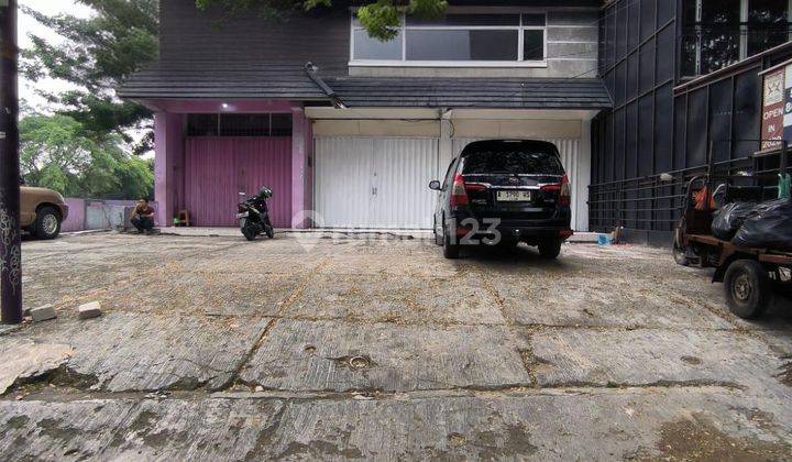 Disewakan Ruko 3 Lantai + Basement Di Gandaria, Strategis 1