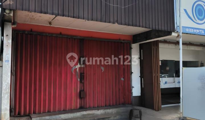 2-Story Shophouse for Rent on Jl. Kramat Jaya, Cilincing 2