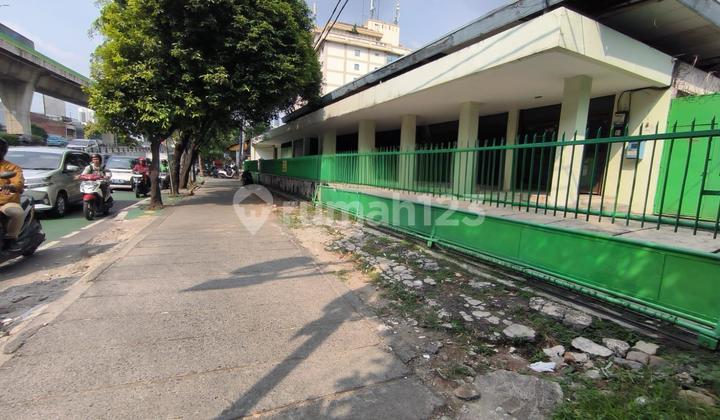 Strategic Warehouse on Jl. Tendean, South Jakarta Strategic Warehouse on Jl. Tendean, South Jakarta