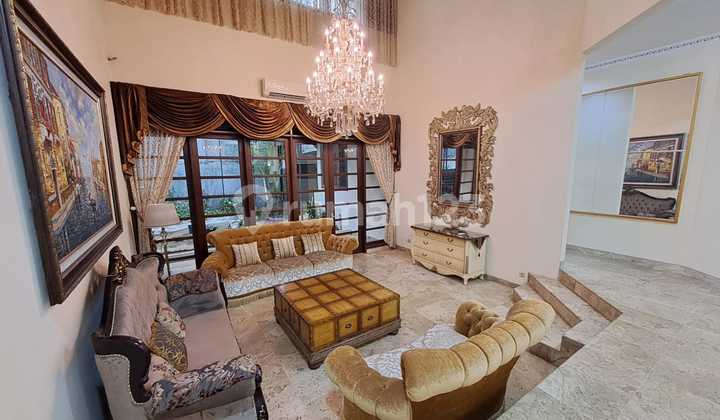 Disewa Rumah Usaha Gandaria City, Strategis & Luas 2