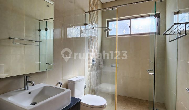 Rumah Mewah 3 Lantai Plus Basement Di Ancol Seafront 2