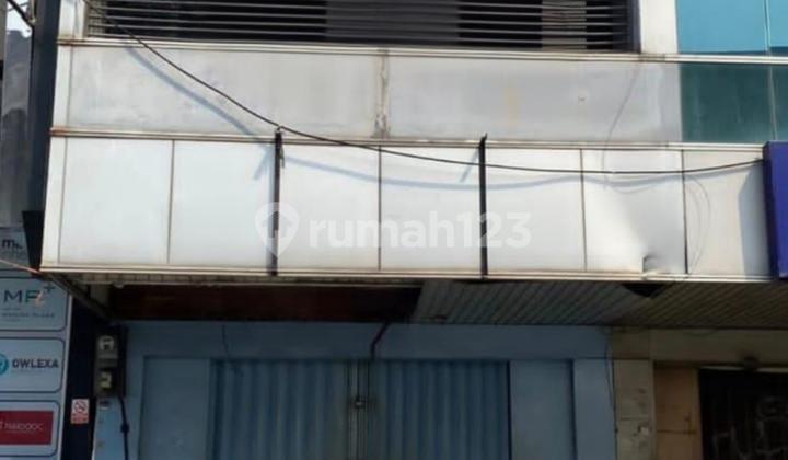 Disewakan Ruko Strategis di Jalan Boulevard Raya Disewakan Ruko Strategis di Jalan Boulevard Raya