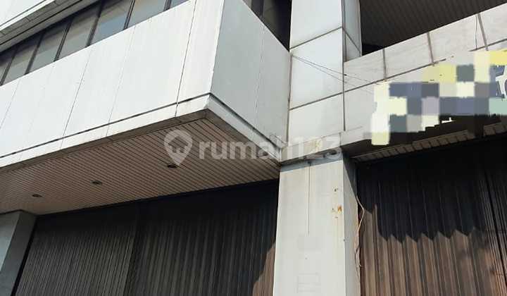 5-Story Building in Kompas Gajah Mada – Strategic Location 5-Story Building in Kompas Gajah Mada – Strategic Location