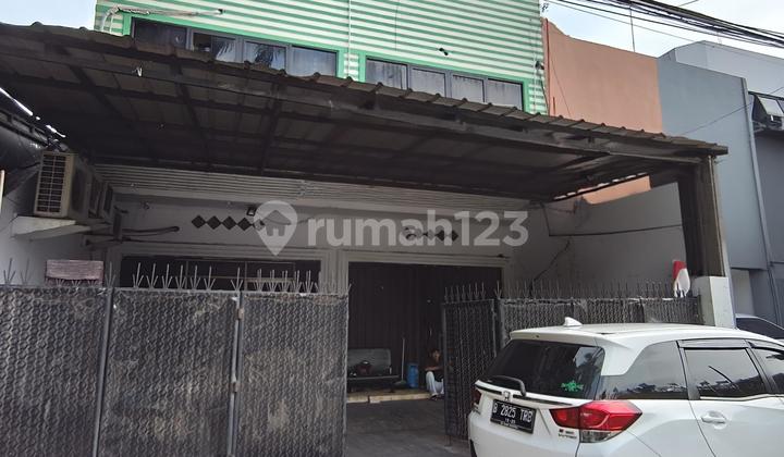 Disewakan Ruko Di Jatinegara - Lokasi Strategis