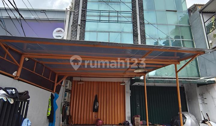 Ruko 3,5 Lantai Strategis dan Cocok Kantor & Usaha