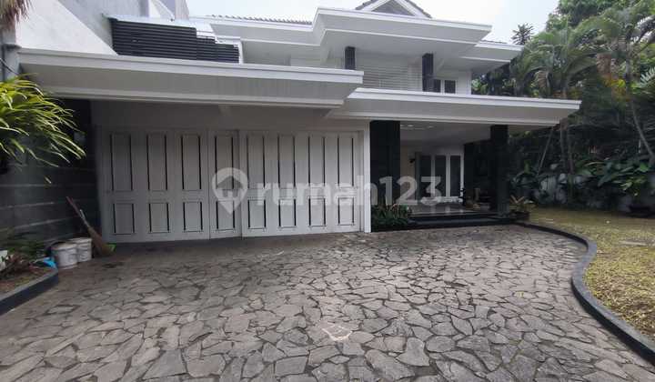 Rumah Mewah Disewakan Di Cilandak Barat – Ada Swimming Pool